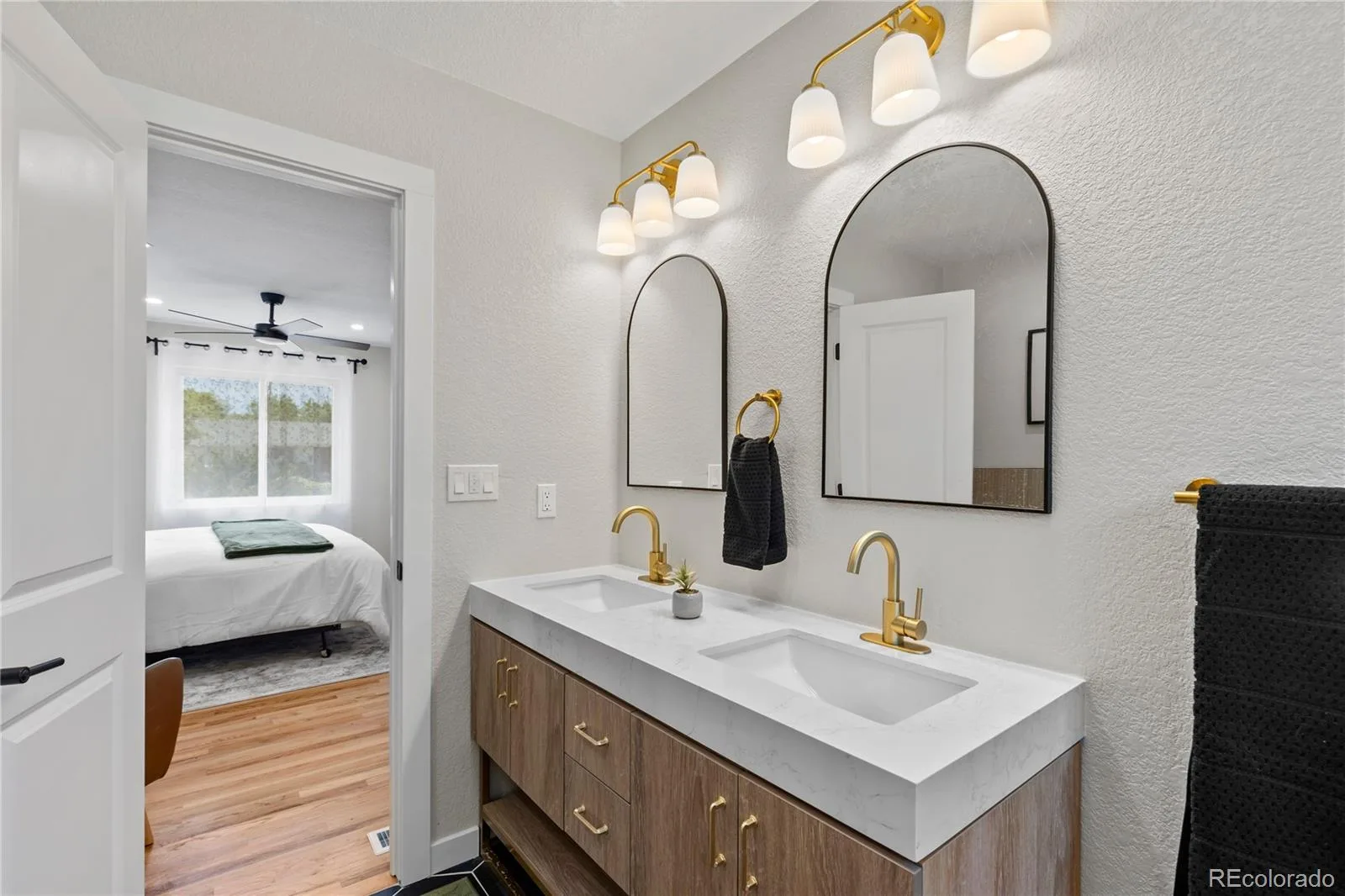 954 S Ivy Street Denver CO 80224 | MLS #REC4317088 08142026184204 1600 25