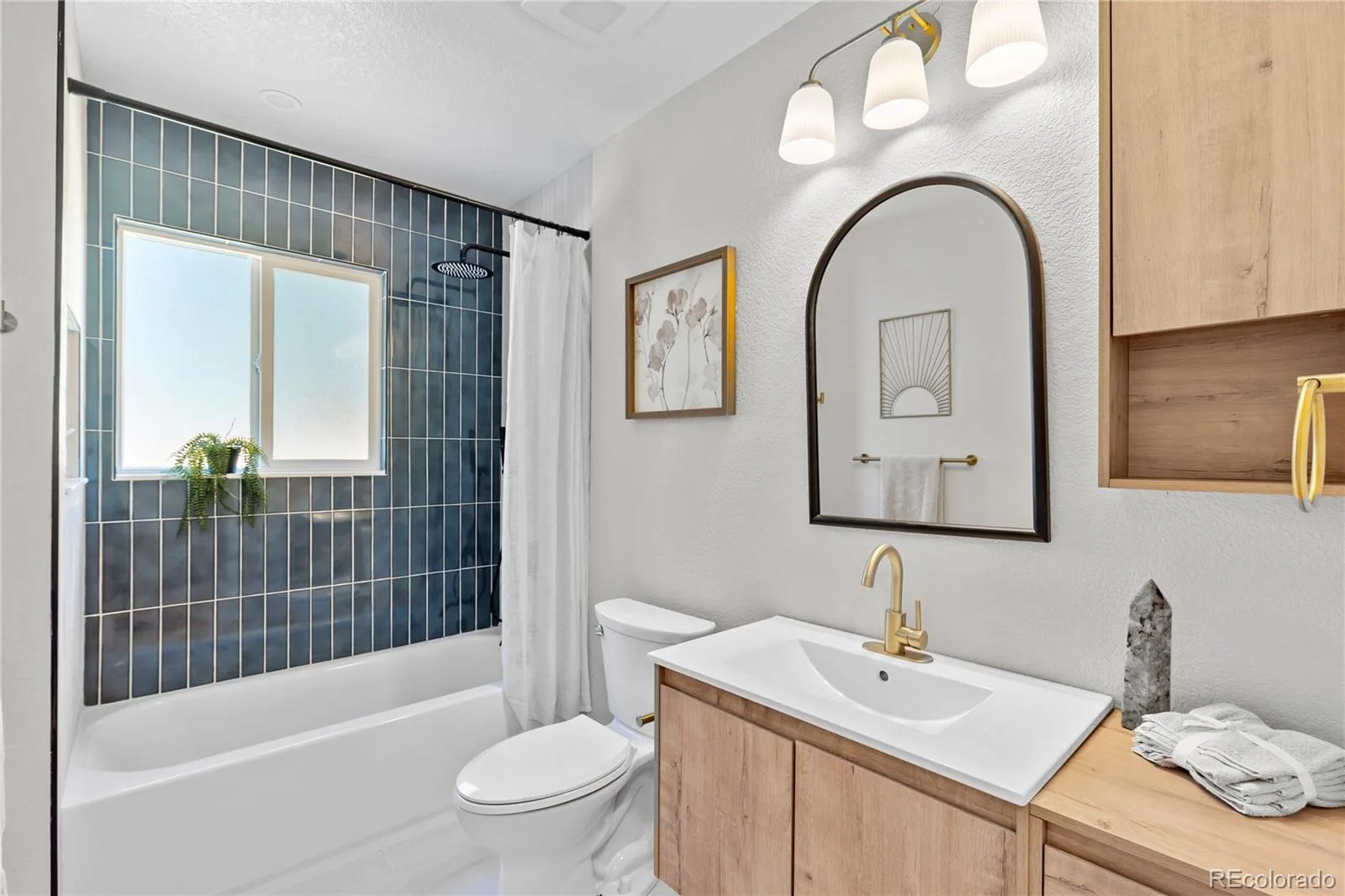 954 S Ivy Street Denver CO 80224 | MLS #REC4317088 08142026184204 1600 29