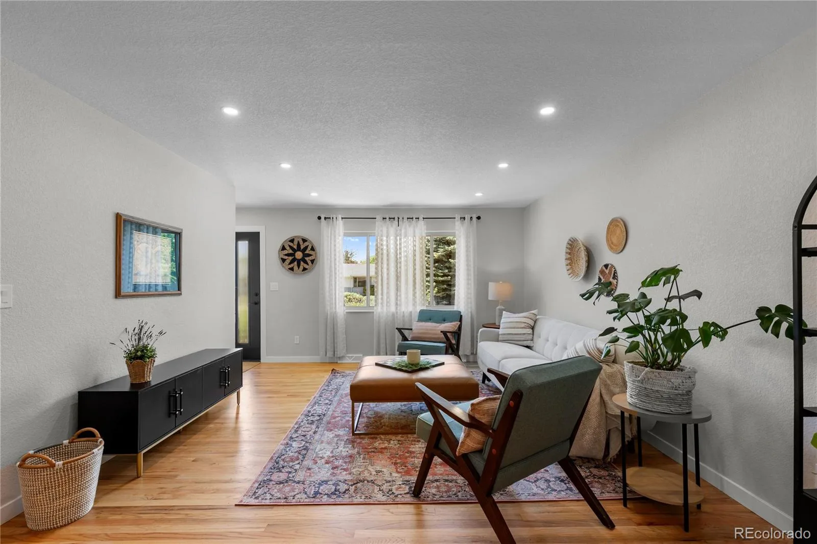 954 S Ivy Street Denver CO 80224 | MLS #REC4317088 08142026184204 1600 8