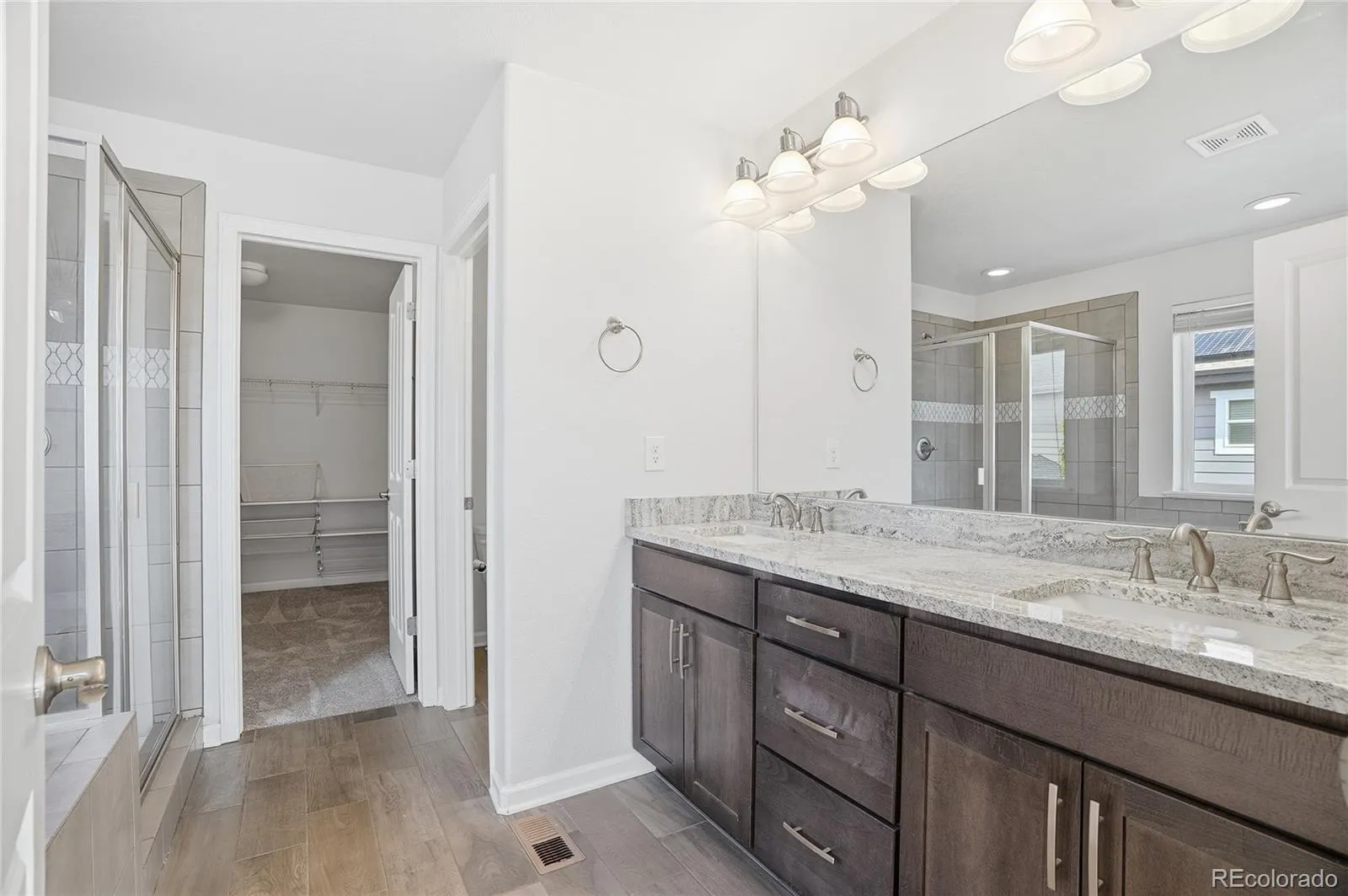 4352 S Jellison Way Littleton CO 80123 MLS #REC4317761 05262026210529 1600 26