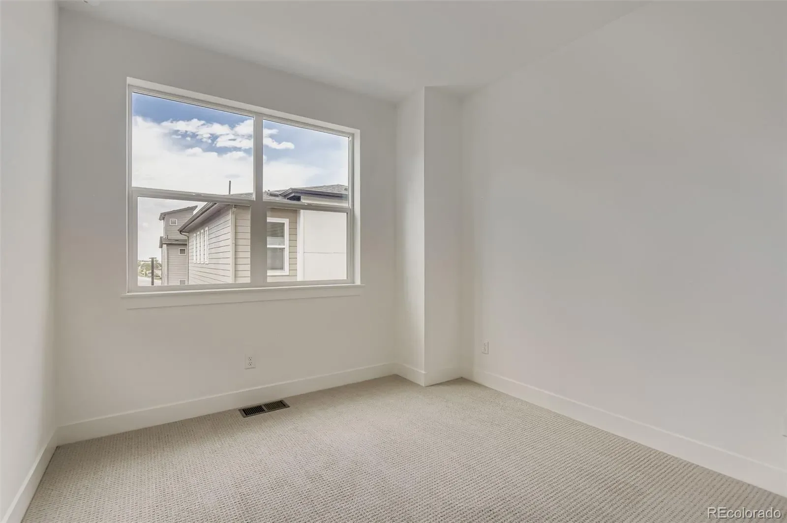 03162026225729 1600 10