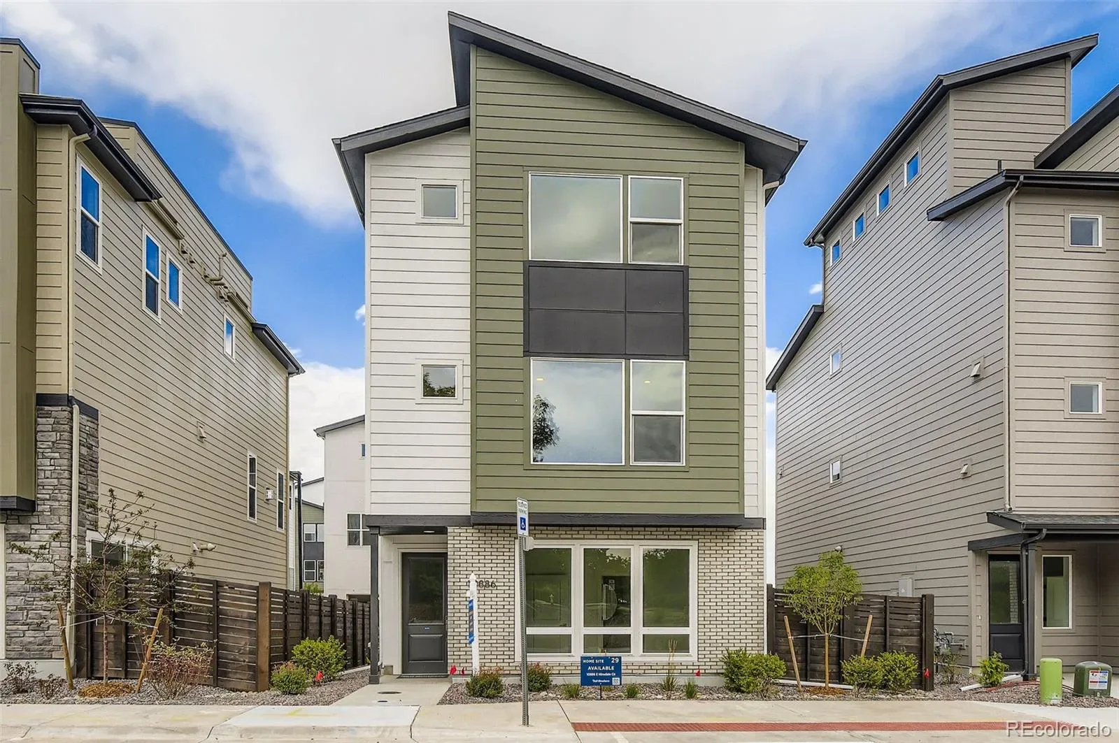 03162026225729 1600 12