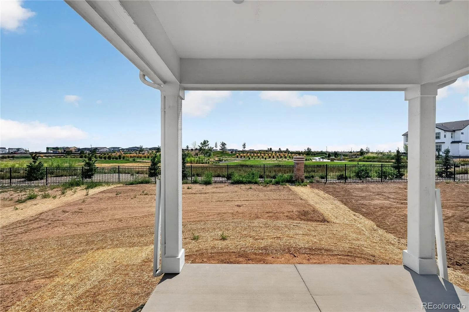 3330 N Denali Street Aurora CO 80019 | MLS #REC4320483 08102026185733 1600 26