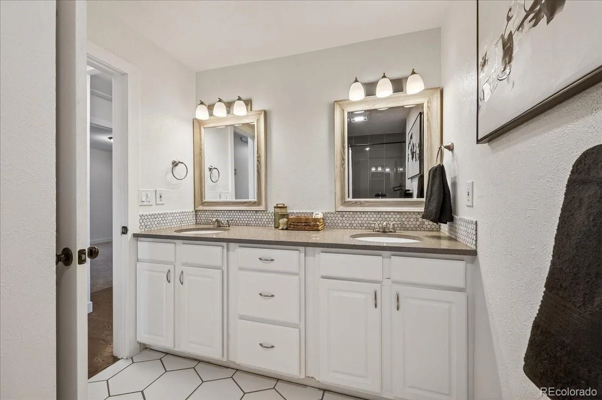 7955 Parfet Street Arvada CO 80005 MLS #REC4321691 06152026033207 1200 24