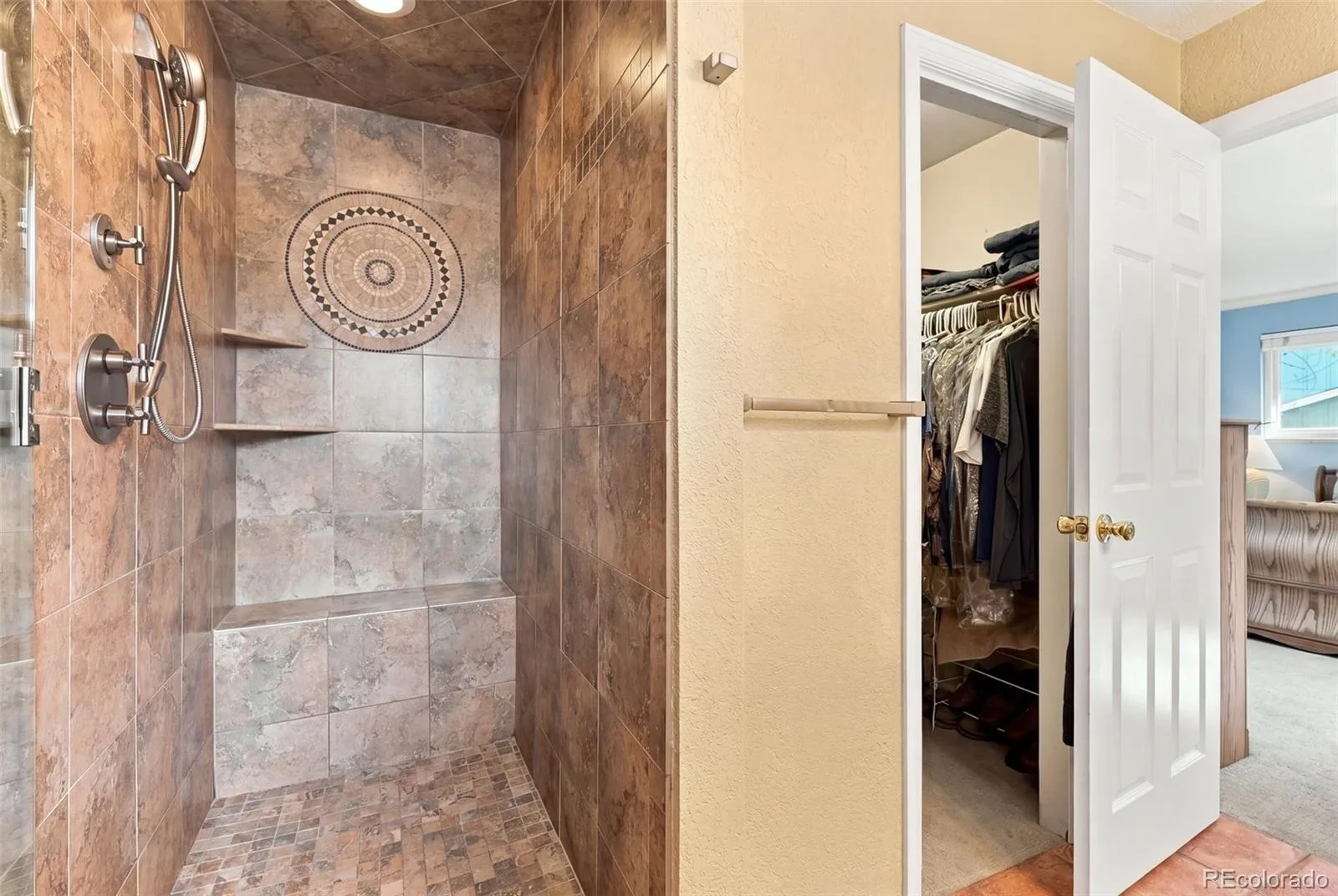 8439 W Harvard Drive Denver CO 80227 | MLS #REC4322369 09282026172550 1600 22
