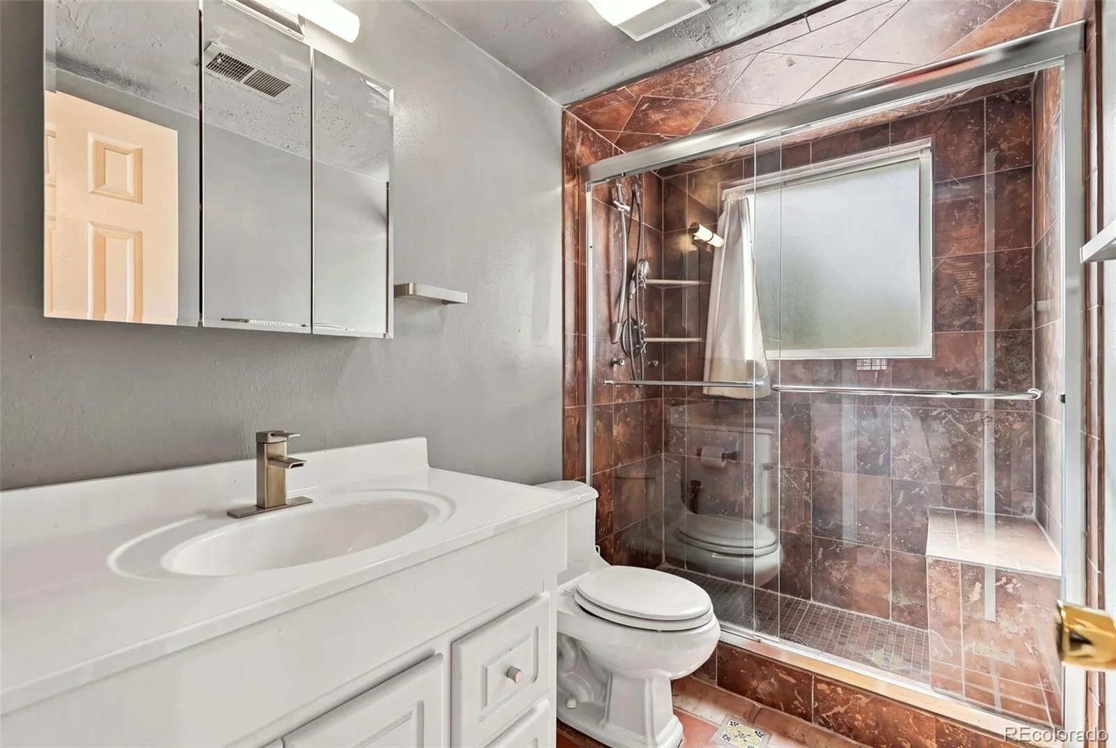 8439 W Harvard Drive Denver CO 80227 | MLS #REC4322369 09282026172550 1600 25