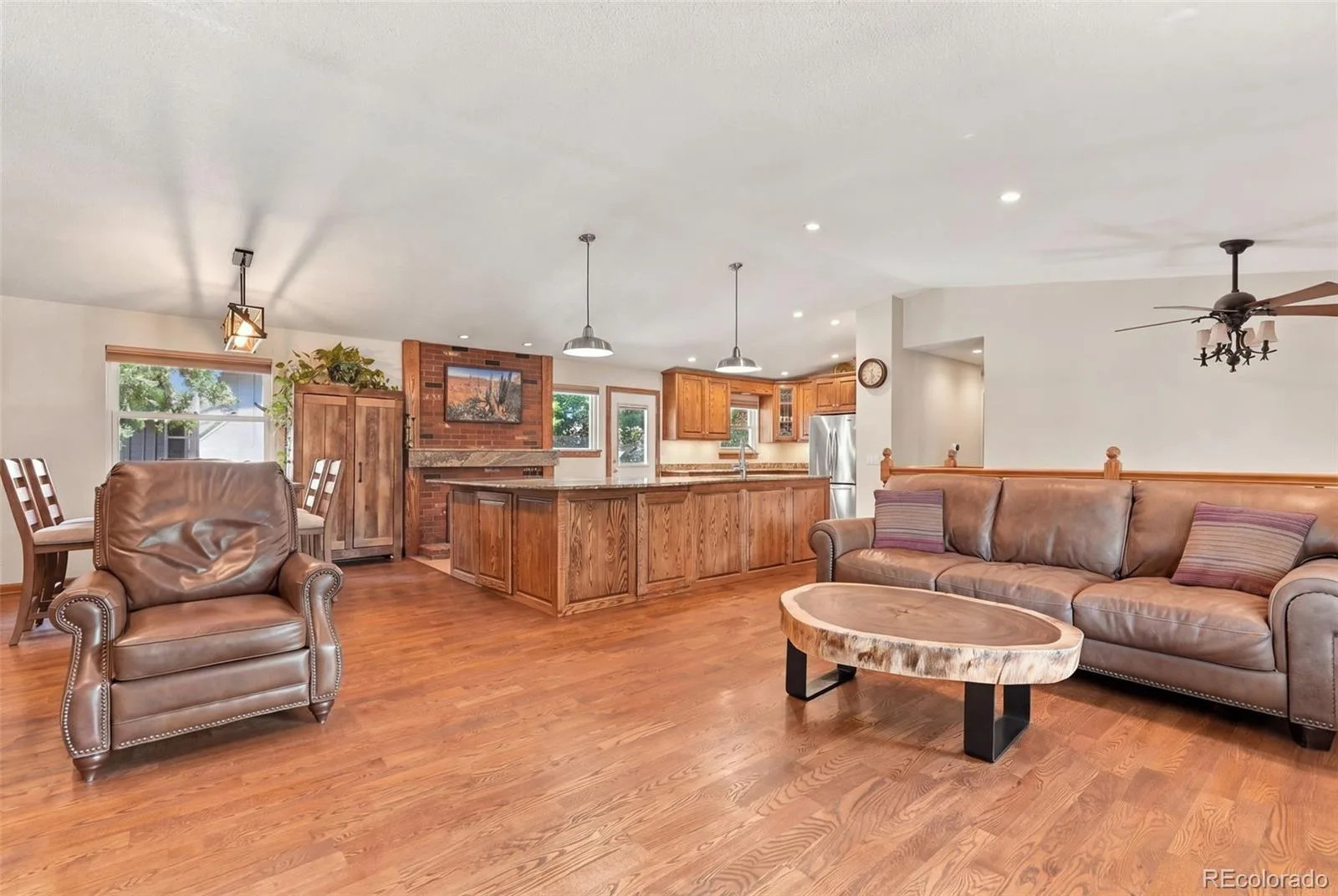 8439 W Harvard Drive Denver CO 80227 | MLS #REC4322369 09282026172550 1600 7