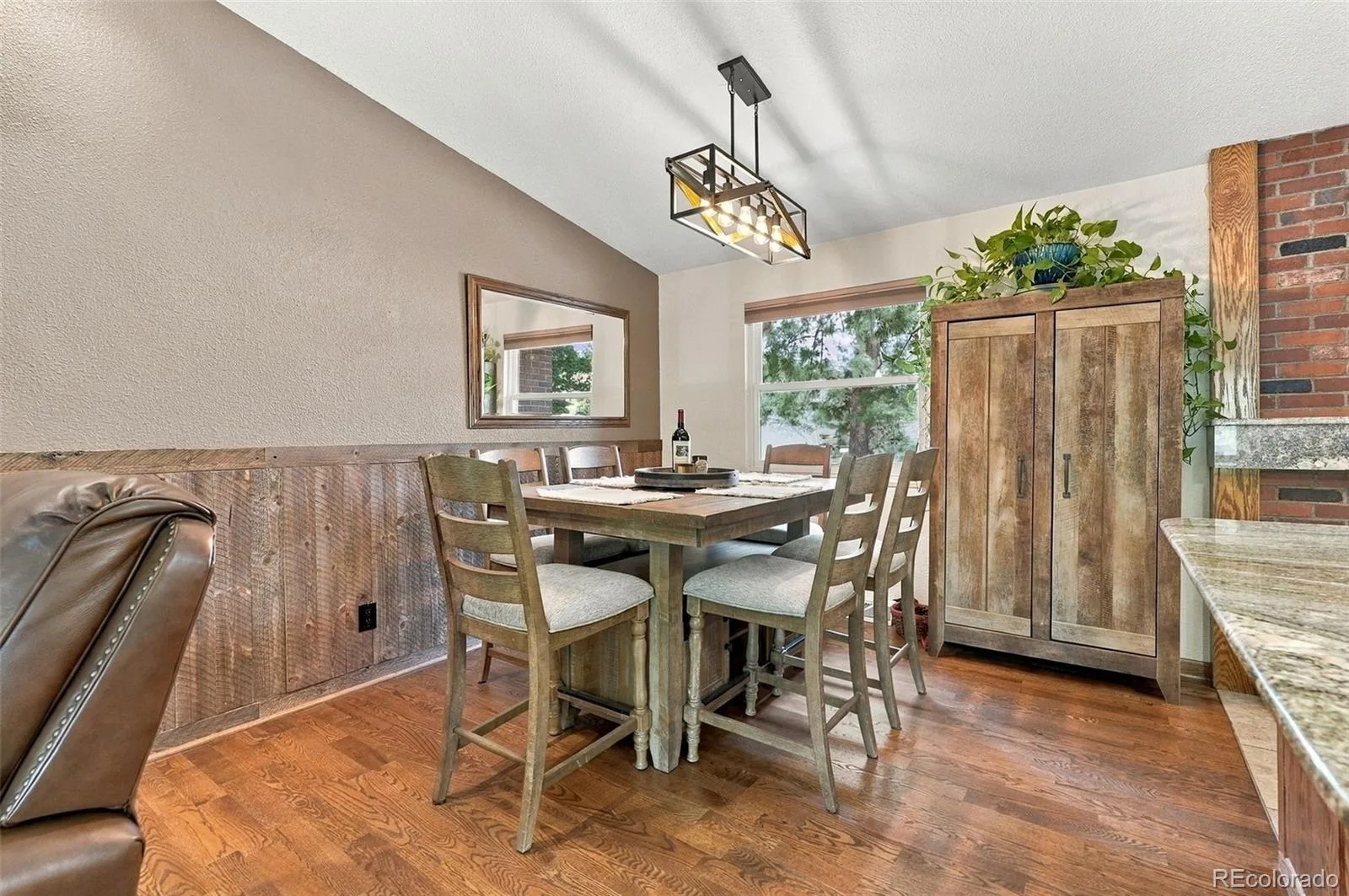 8439 W Harvard Drive Denver CO 80227 | MLS #REC4322369 09282026172550 1600 8
