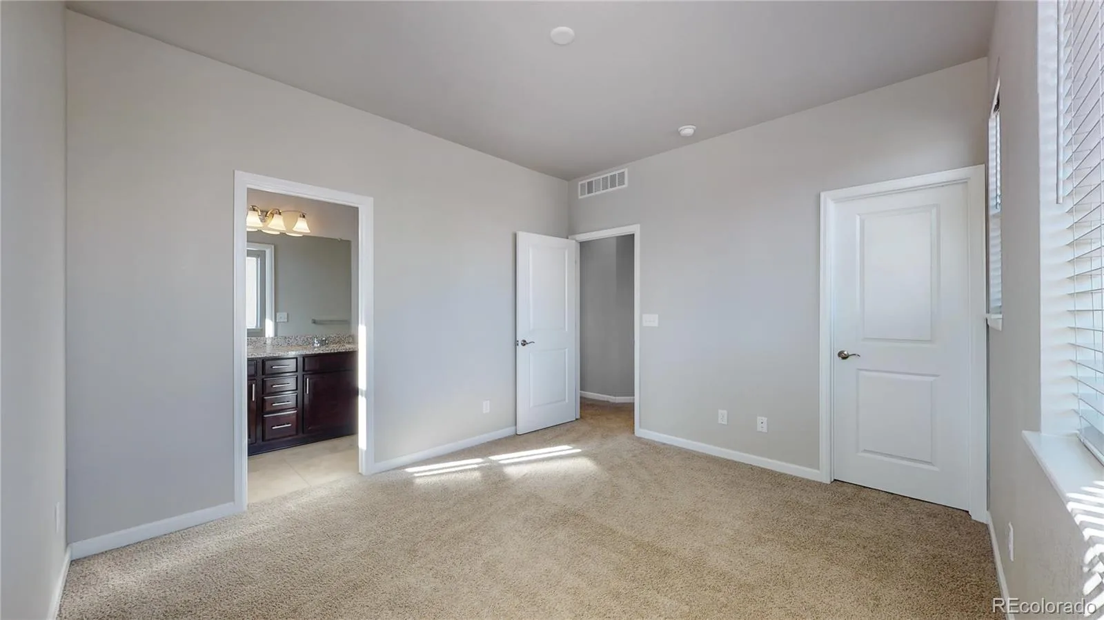 4120 E Warren Avenue #6 Denver CO 80222 | MLS #REC4324168 09302026194548 1600 19