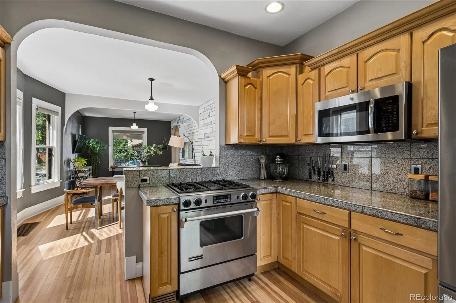 844 S Washington Street Denver CO 80209 | MLS #REC4324679 09232026065151 1600 17