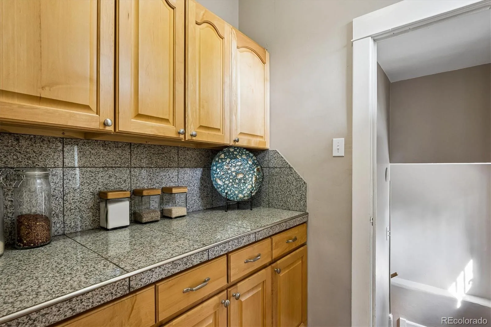 844 S Washington Street Denver CO 80209 | MLS #REC4324679 09232026065151 1600 24