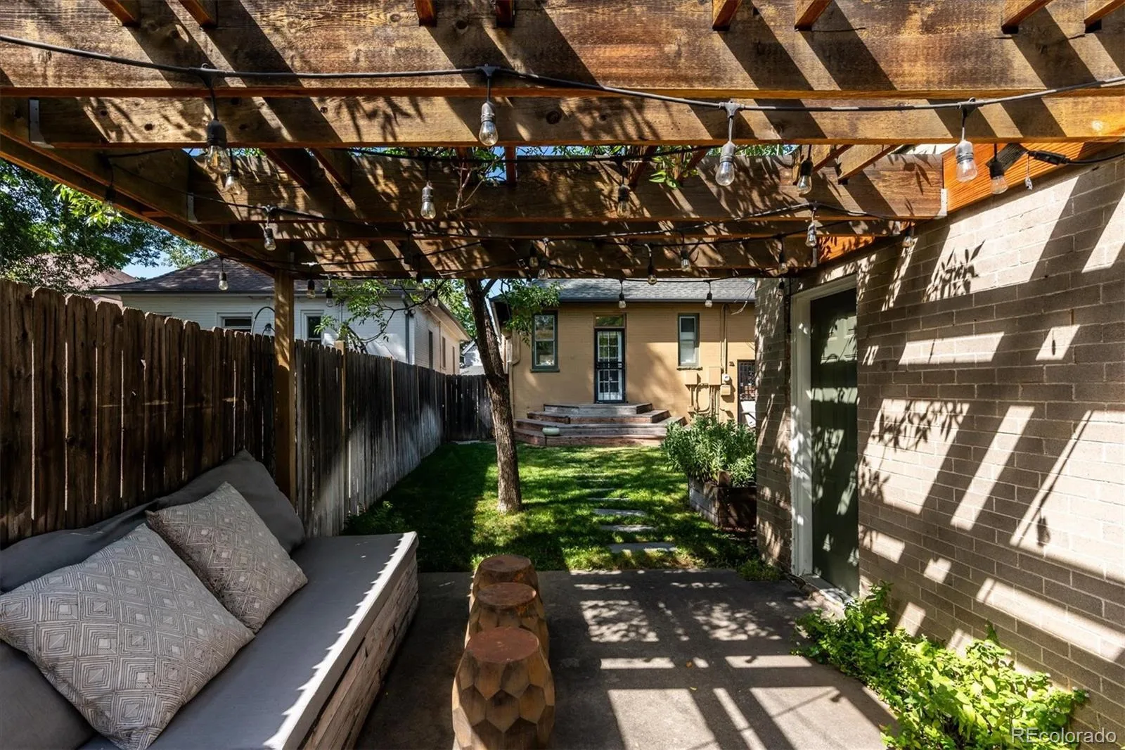 844 S Washington Street Denver CO 80209 | MLS #REC4324679 09232026065151 1600 39