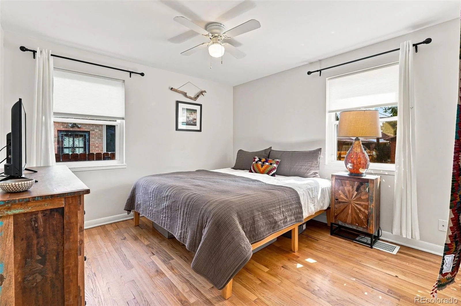 3280 Niagara Street Denver CO 80207 | MLS #REC4324887 08062026182253 1600 19