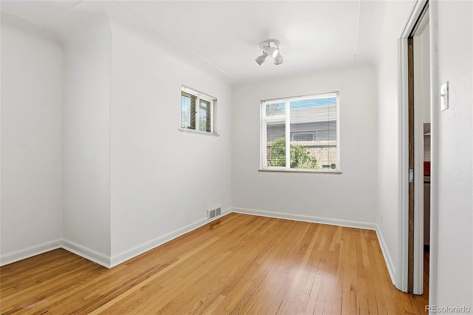 7115 E 6th Avenue Parkway Denver CO 80220 MLS #REC4327529 06172026234006 1600 5