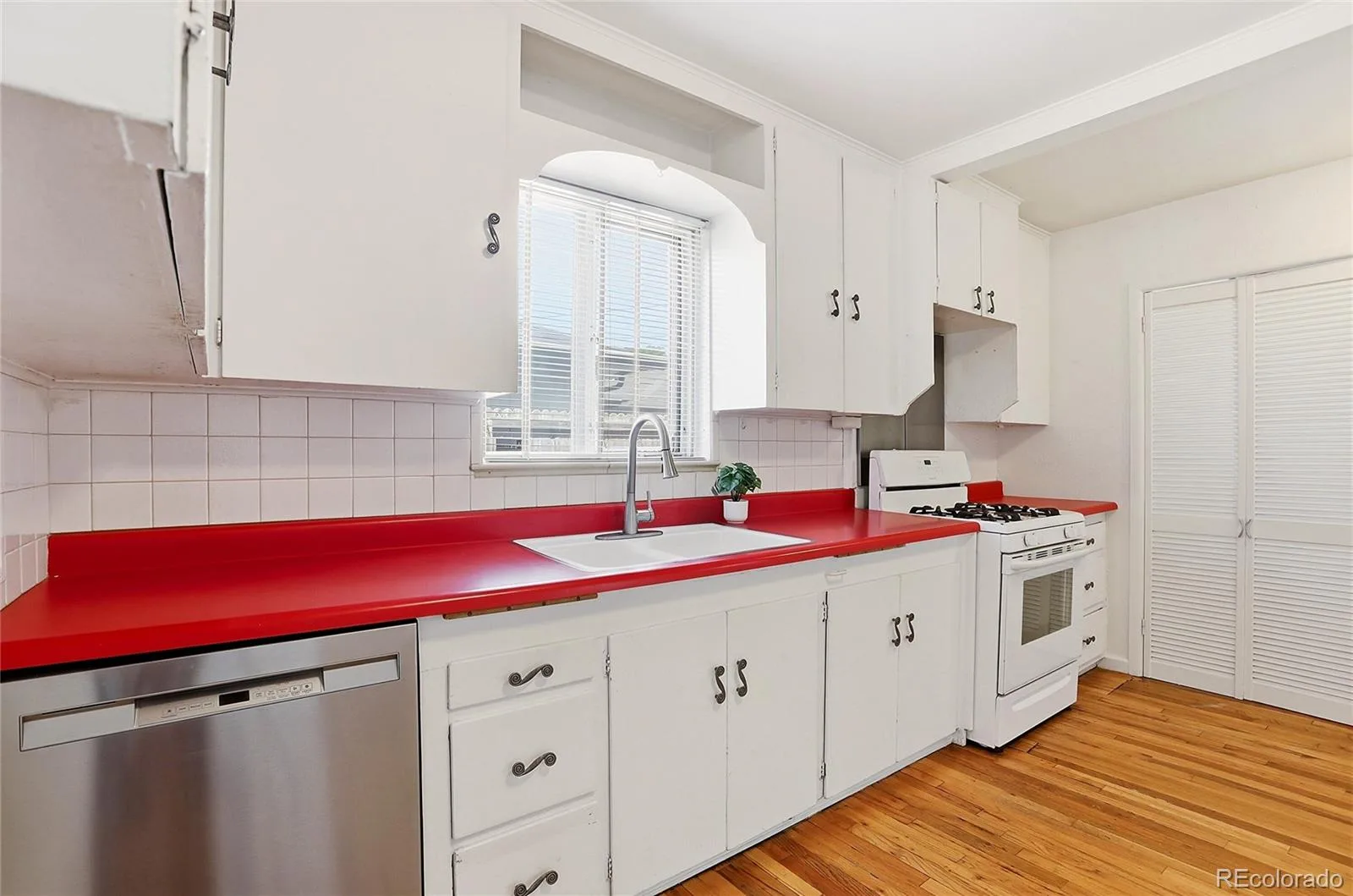7115 E 6th Avenue Parkway Denver CO 80220 MLS #REC4327529 06172026234006 1600 8