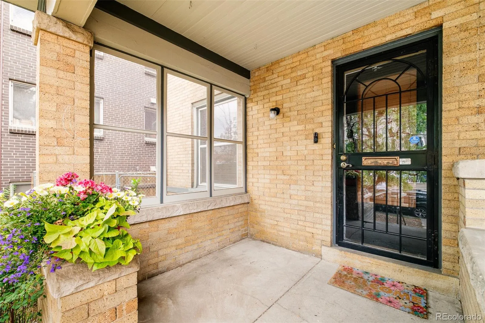 644 N Logan Street Denver CO 80203 MLS #REC4327651 05242026154135 1600 0