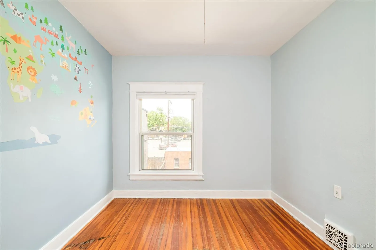 644 N Logan Street Denver CO 80203 MLS #REC4327651 05282026015320 1600 25