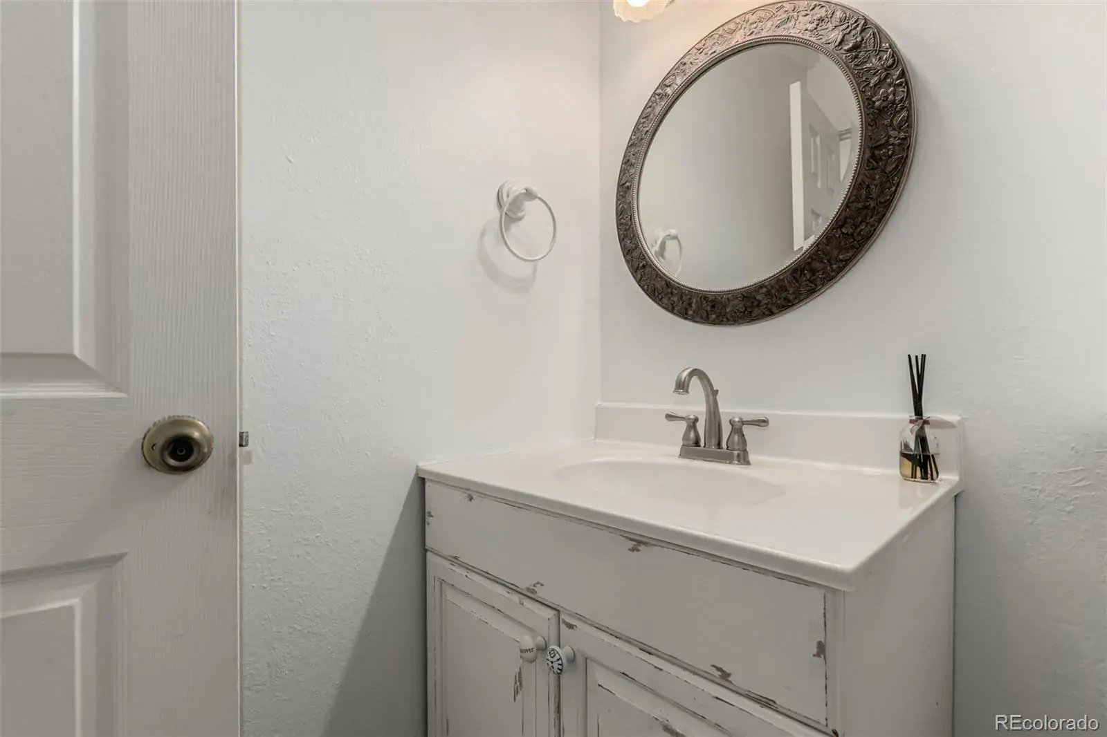 01122026220044 1600 19