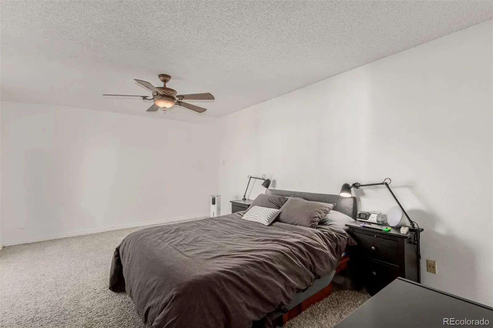 01122026220044 1600 20