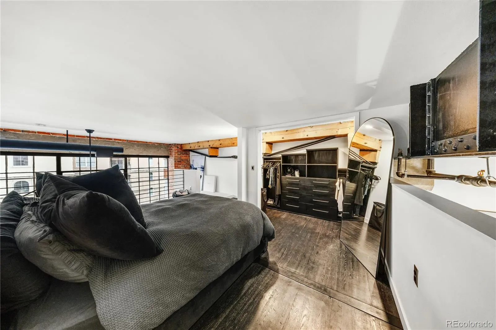 03112026030238 1600 8