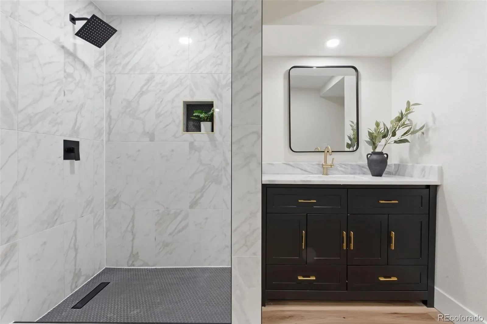 03312026154245 1600 15