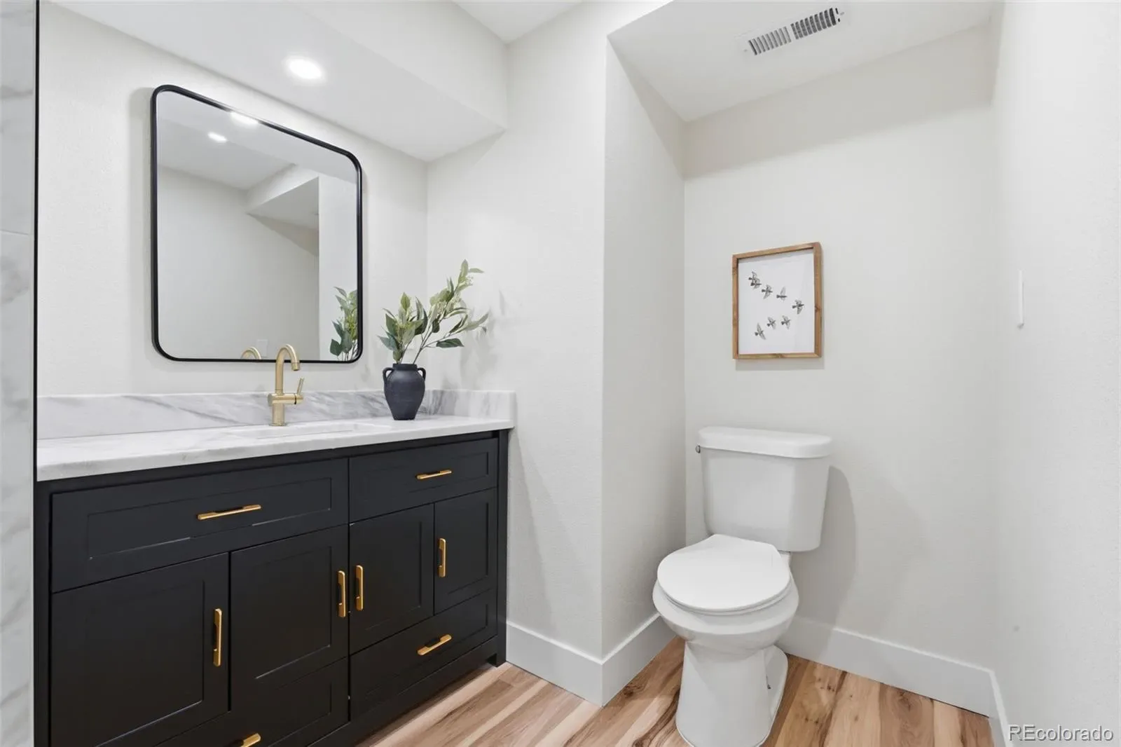 03312026154245 1600 16