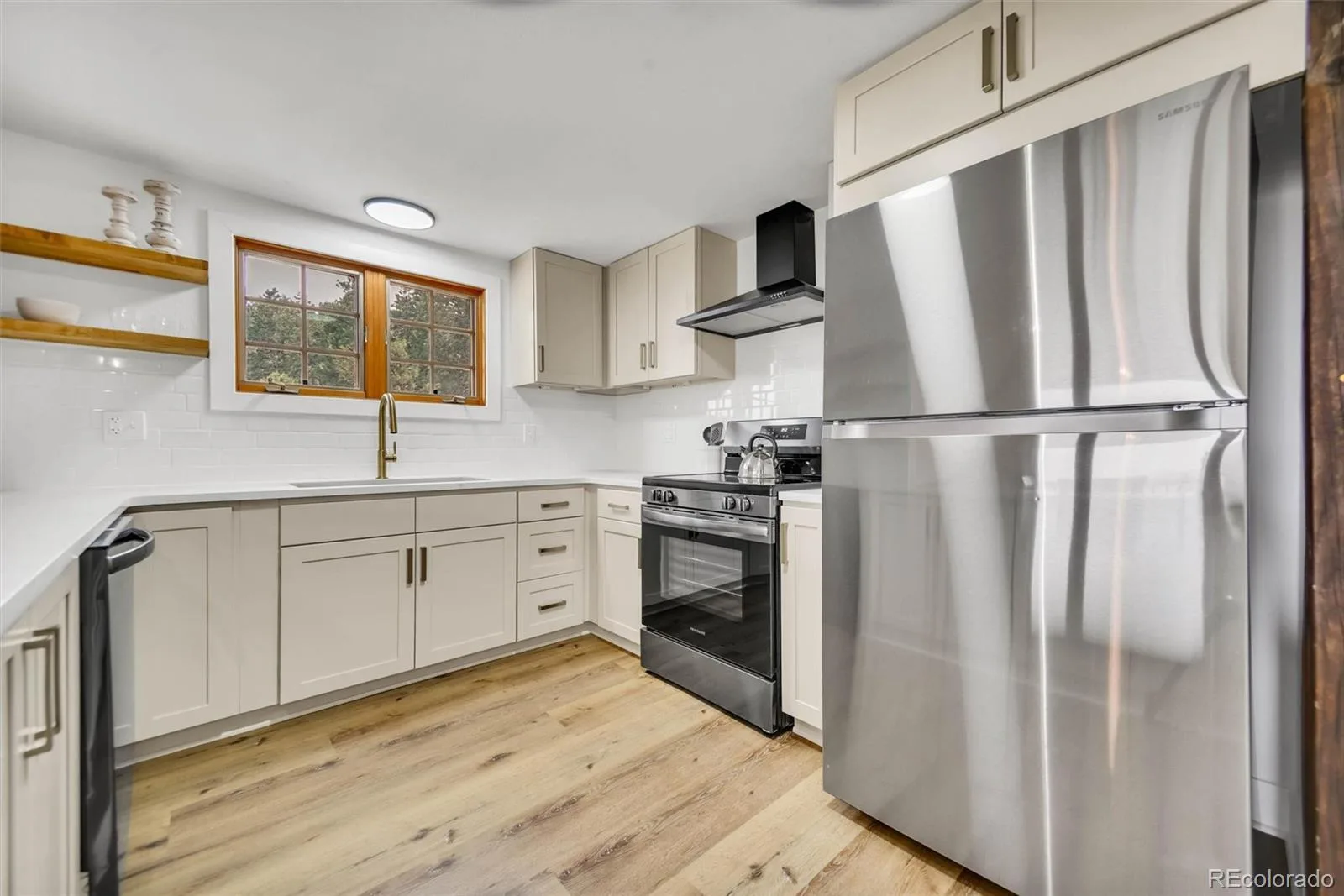 819 Hyland Drive Evergreen CO 80439 | MLS #REC4333569 06252026141553 1600 2