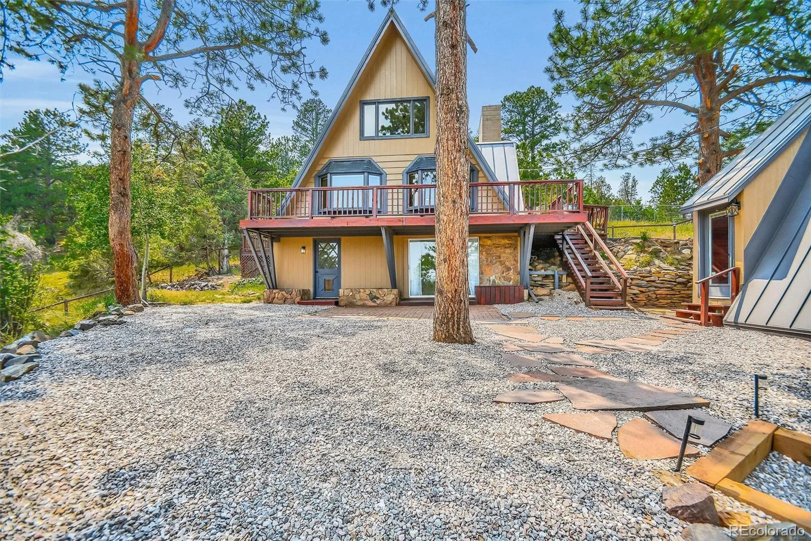 819 Hyland Drive Evergreen CO 80439 | MLS #REC4333569 06252026141553 1600 34