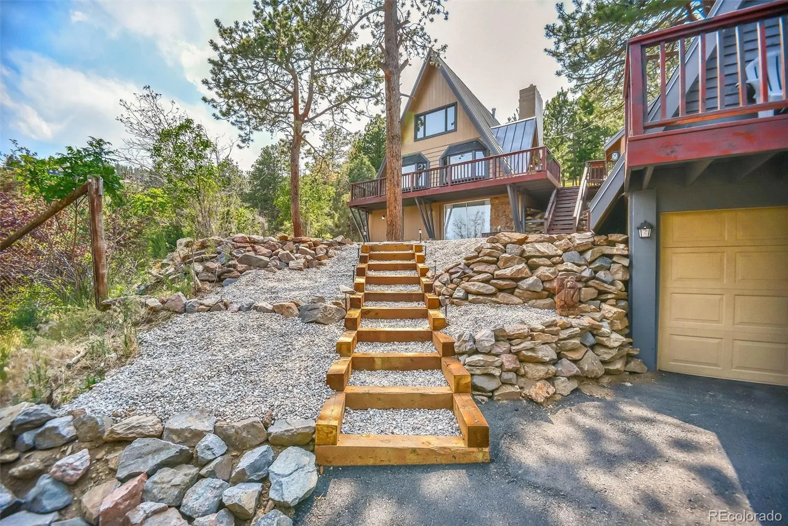 819 Hyland Drive Evergreen CO 80439 | MLS #REC4333569 06252026141553 1600 40
