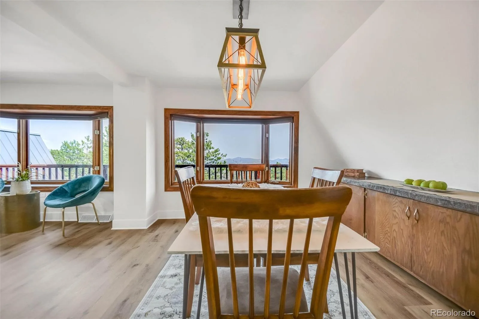 819 Hyland Drive Evergreen CO 80439 | MLS #REC4333569 06252026141553 1600 9