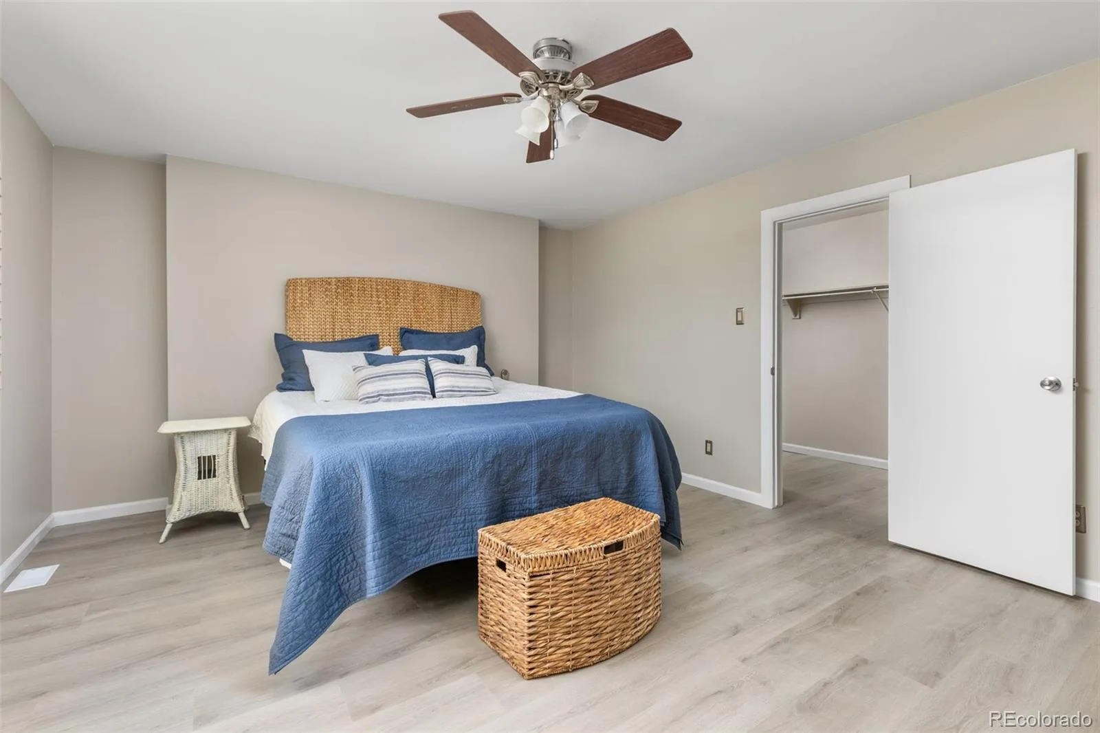 3534 S Ivanhoe Street Denver CO 80237 | MLS #REC4334141 08202026000602 1600 15
