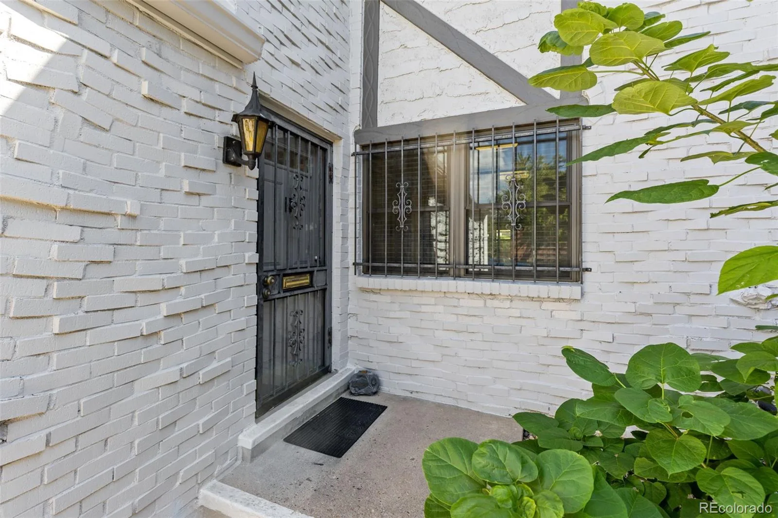 3534 S Ivanhoe Street Denver CO 80237 | MLS #REC4334141 08202026000602 1600 2