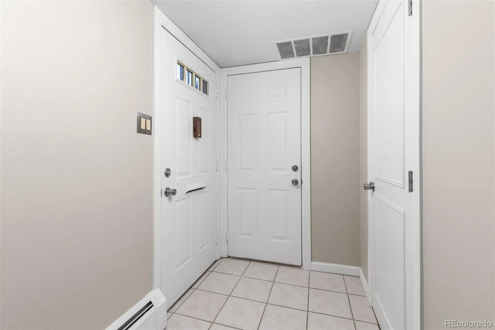 3534 S Ivanhoe Street Denver CO 80237 | MLS #REC4334141 08202026000602 1600 3
