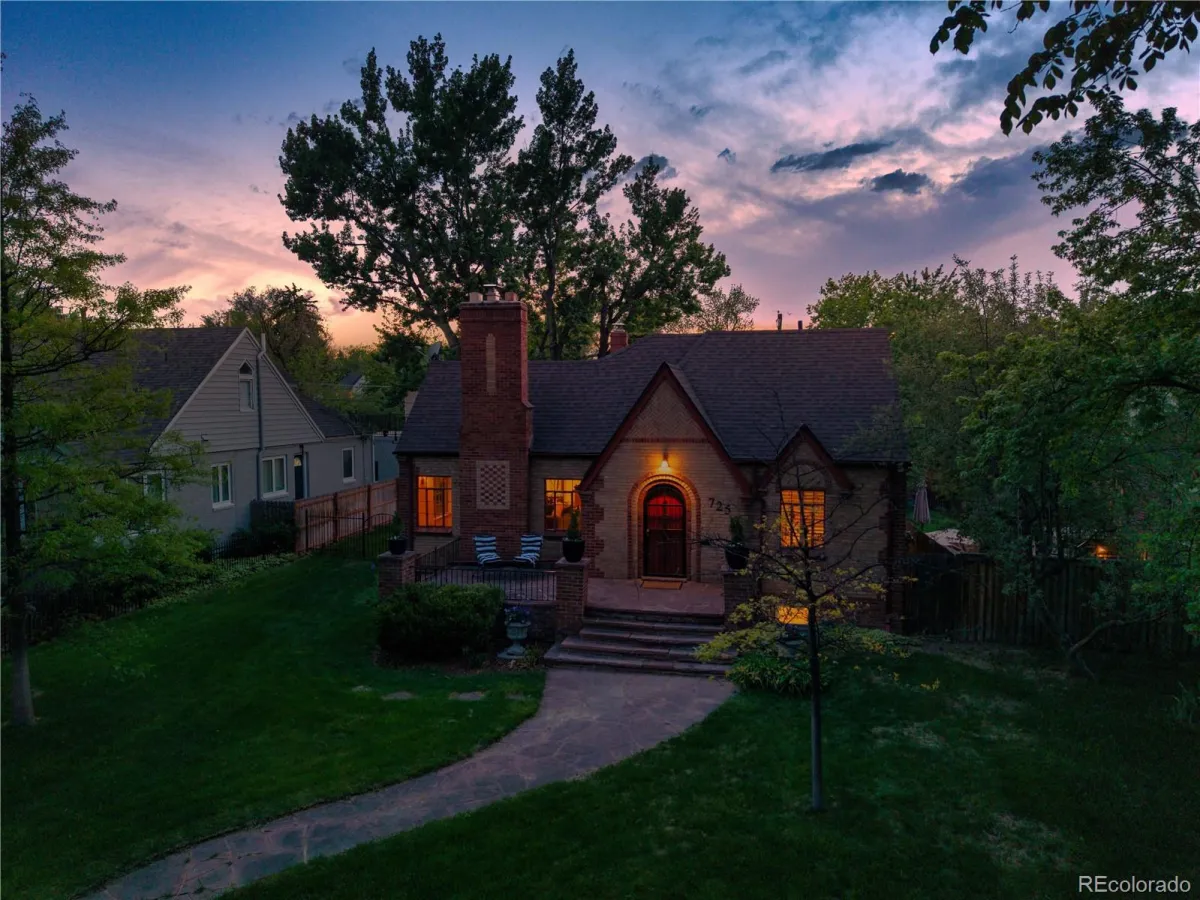 725 Monaco Parkway Denver CO 80220 MLS #REC4334735 05162026211655 1200 45