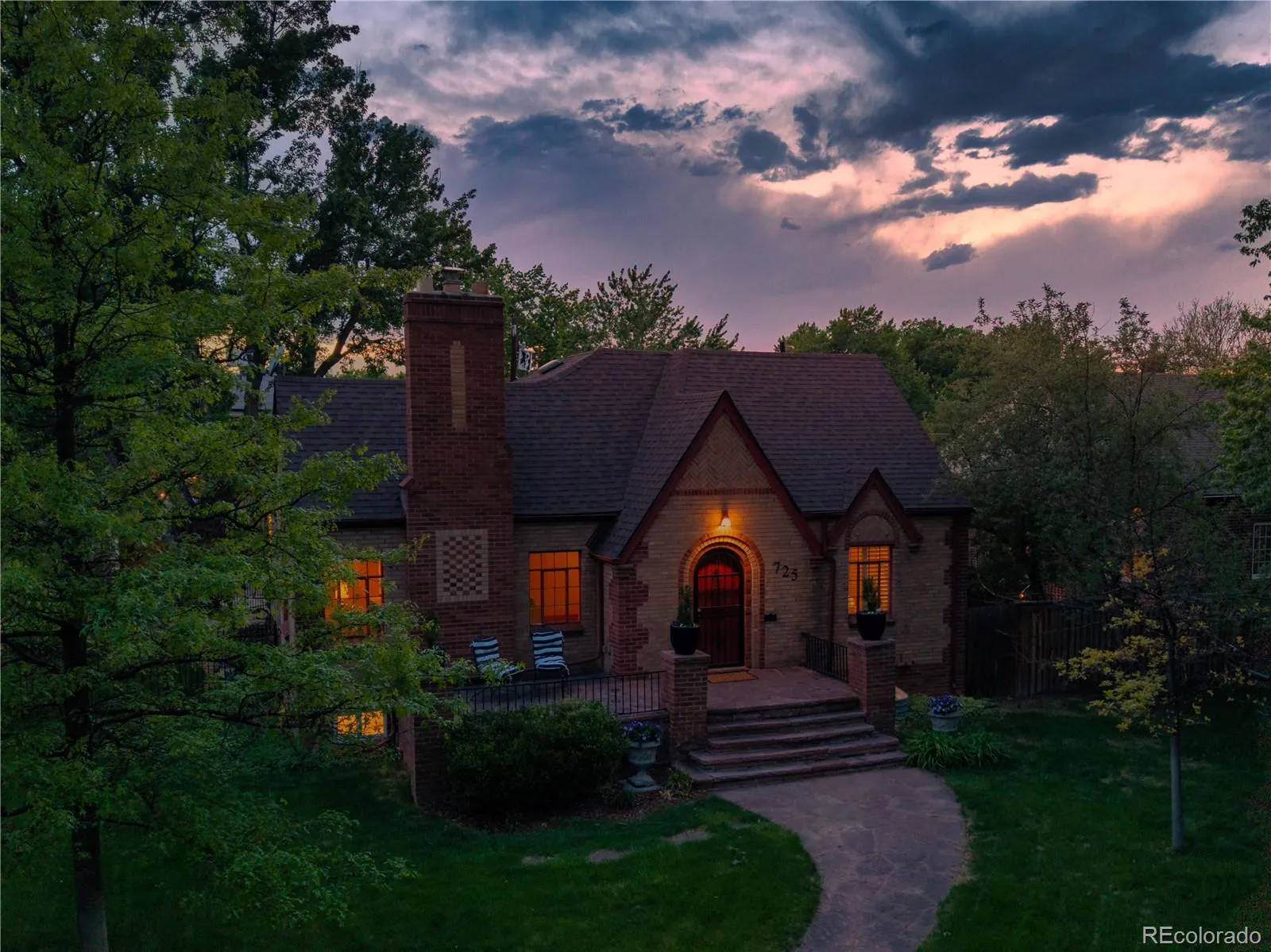 725 Monaco Parkway Denver CO 80220 MLS #REC4334735 05162026211655 1600 0