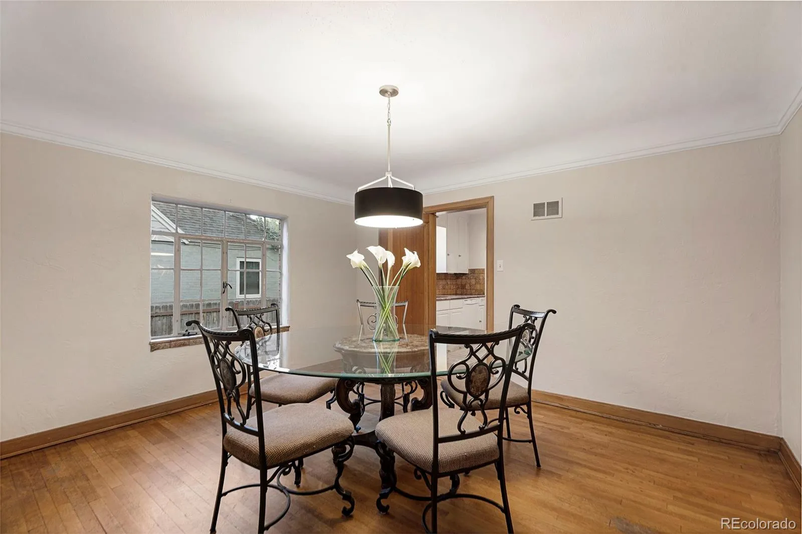725 Monaco Parkway Denver CO 80220 MLS #REC4334735 05162026211655 1600 11