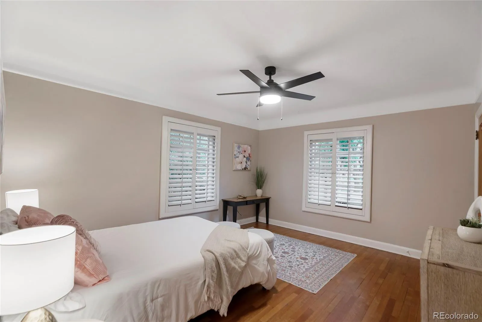 725 Monaco Parkway Denver CO 80220 MLS #REC4334735 05162026211655 1600 25