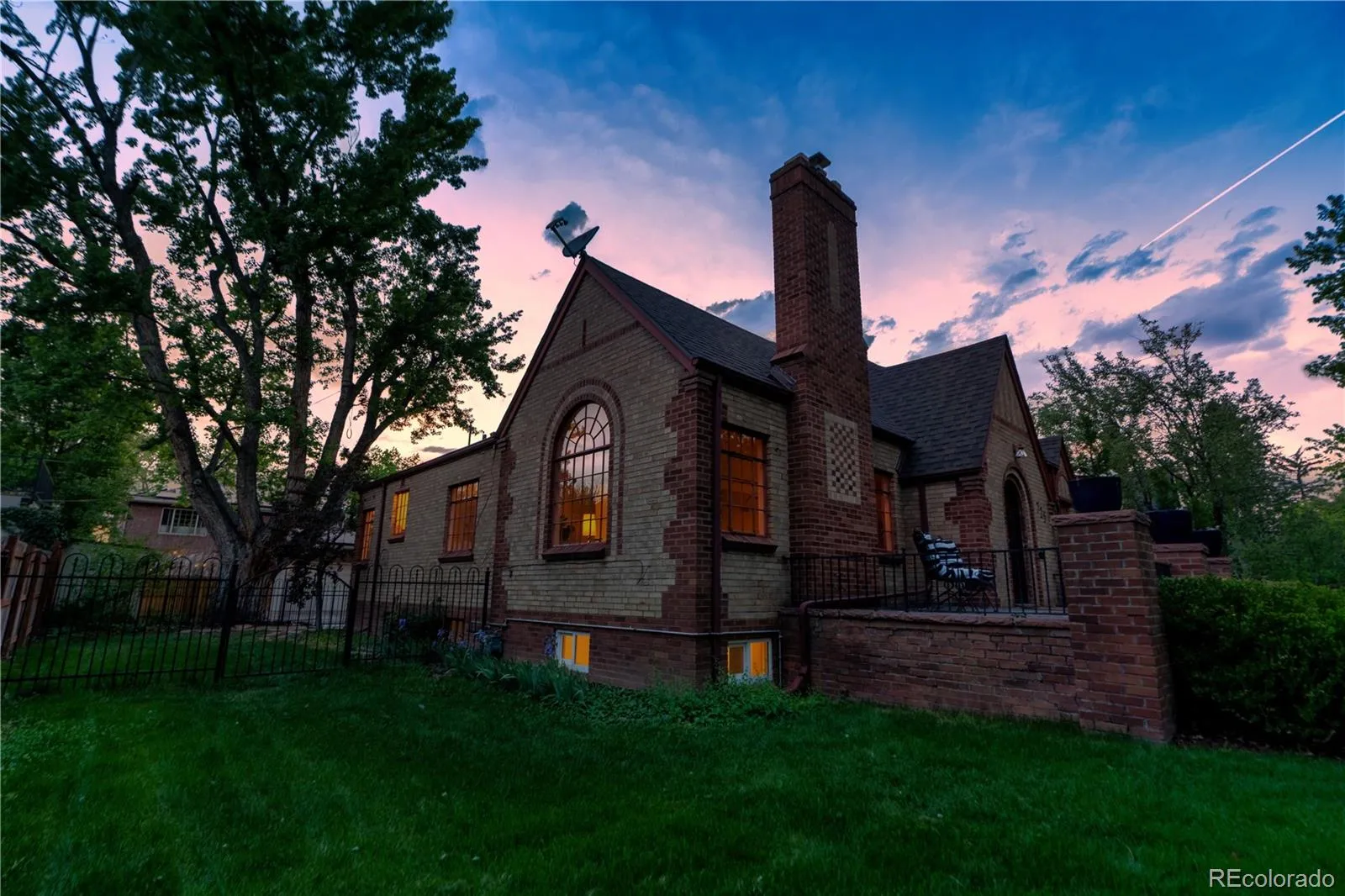725 Monaco Parkway Denver CO 80220 MLS #REC4334735 05162026211655 1600 40