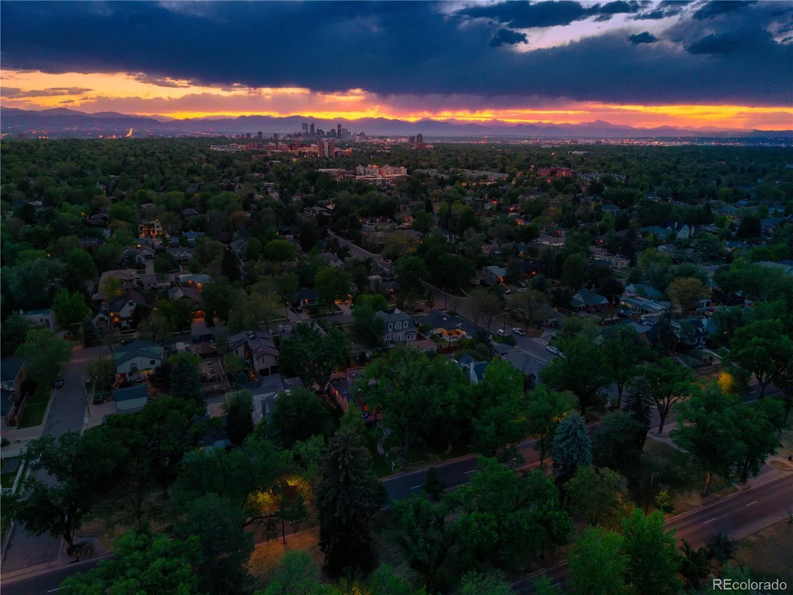 725 Monaco Parkway Denver CO 80220 MLS #REC4334735 05162026211655 1600 49