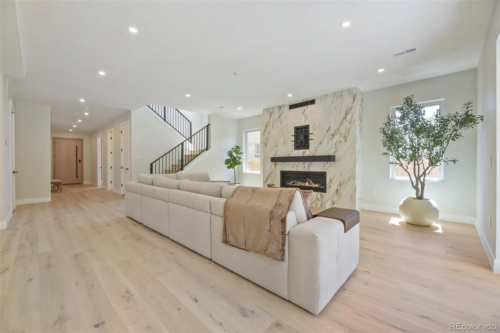 2225 S Dexter Street Denver CO 80222 | MLS #REC4341538 08202026194954 1600 1
