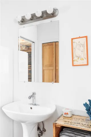 3733 N Franklin Street Denver CO 80205 MLS #REC2514143 05072026185250 640 11