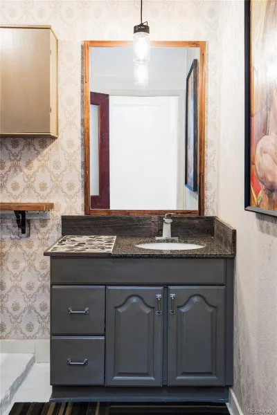 3733 N Franklin Street Denver CO 80205 MLS #REC2514143 05072026185250 800 23