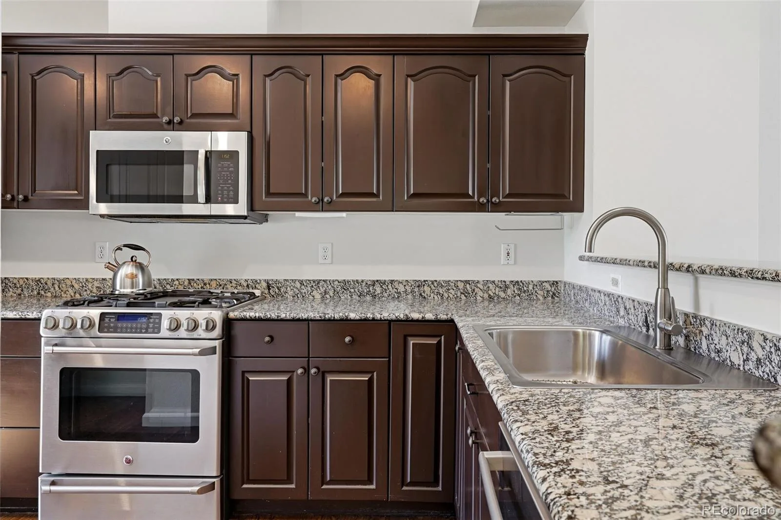 944 Ivanhoe Street Denver CO 80220 MLS #REC4342976 06122026173846 1600 15