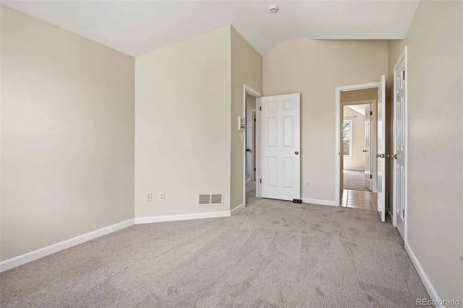 944 Ivanhoe Street Denver CO 80220 MLS #REC4342976 06122026173846 1600 31