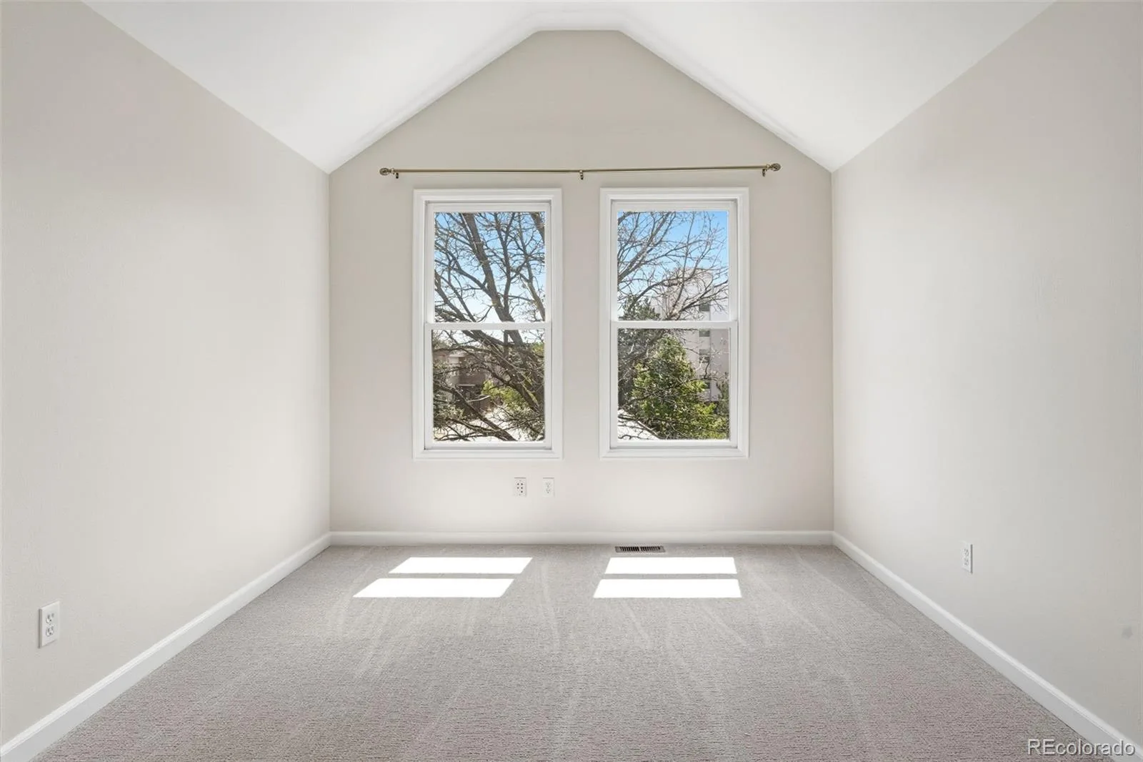 944 Ivanhoe Street Denver CO 80220 MLS #REC4342976 06122026173846 1600 33