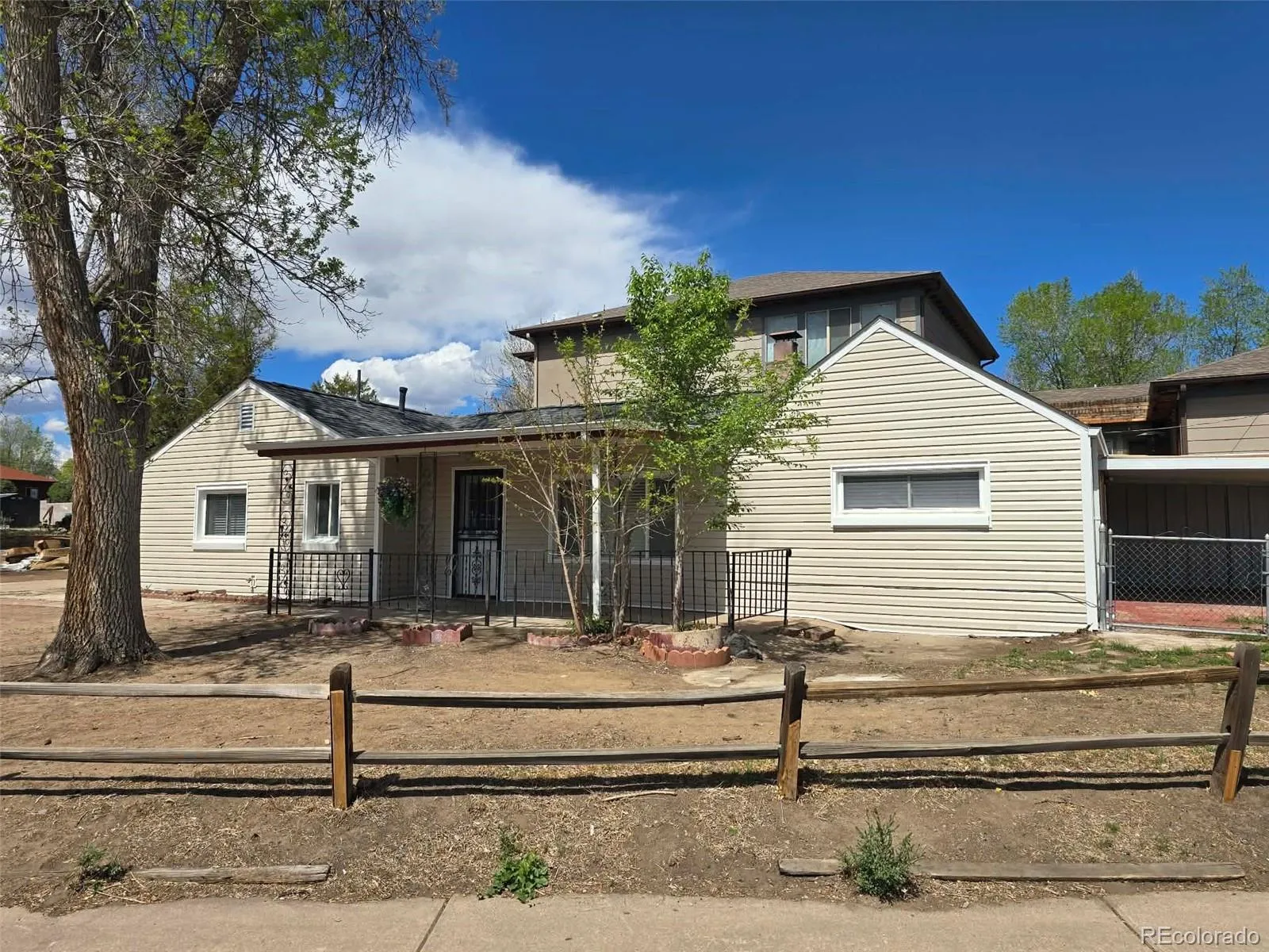 04232026213920 1600 19