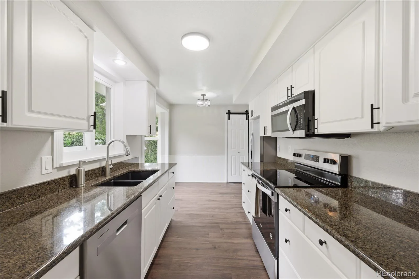 6902 Oak Way Arvada CO 80004 | MLS #REC4344475 08212026005222 1600 12