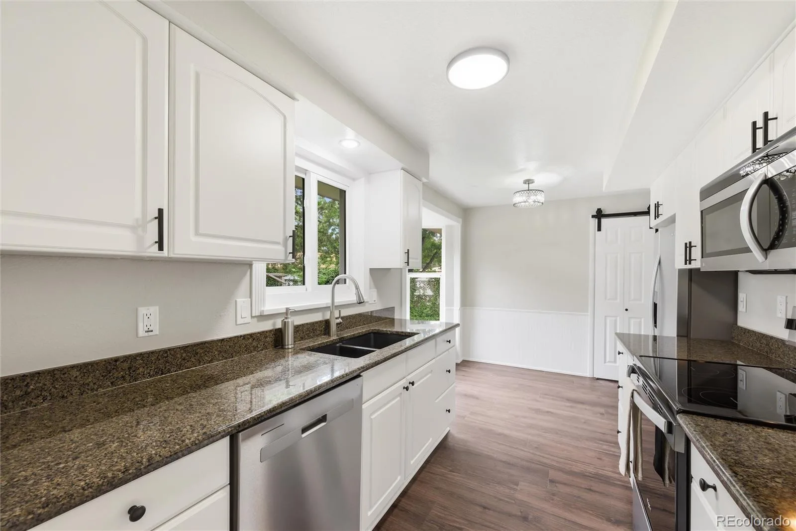 6902 Oak Way Arvada CO 80004 | MLS #REC4344475 08212026005222 1600 13