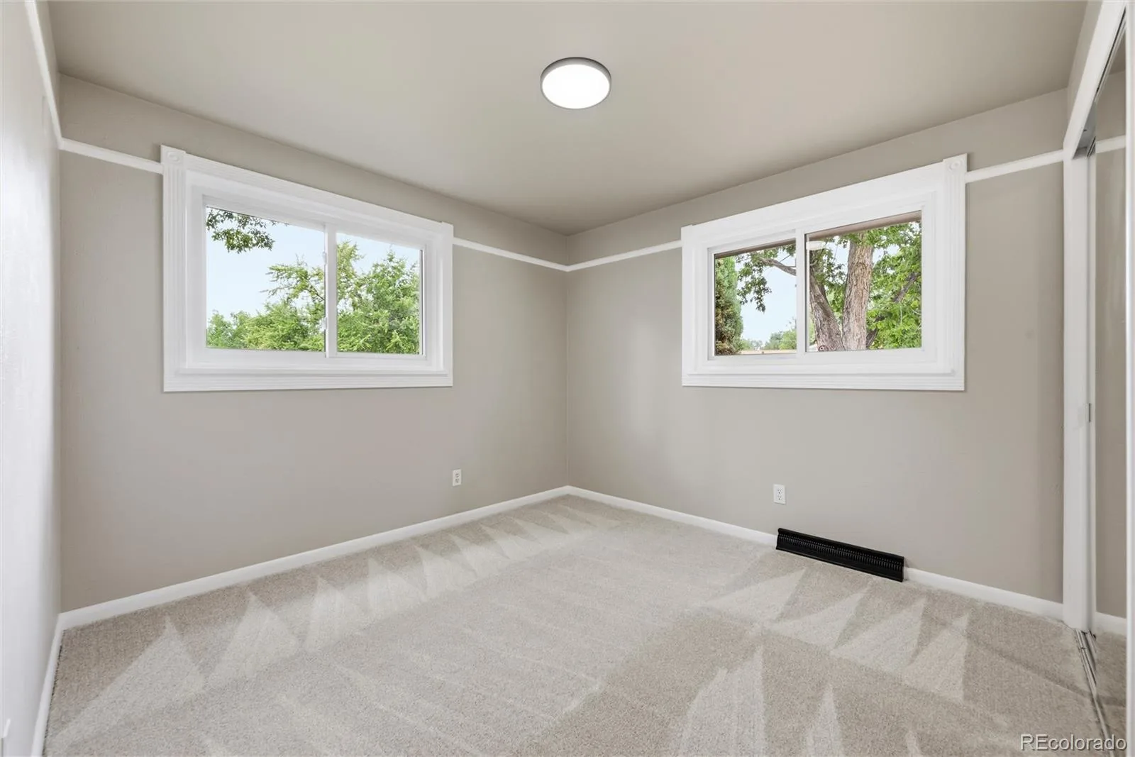6902 Oak Way Arvada CO 80004 | MLS #REC4344475 08212026005222 1600 21