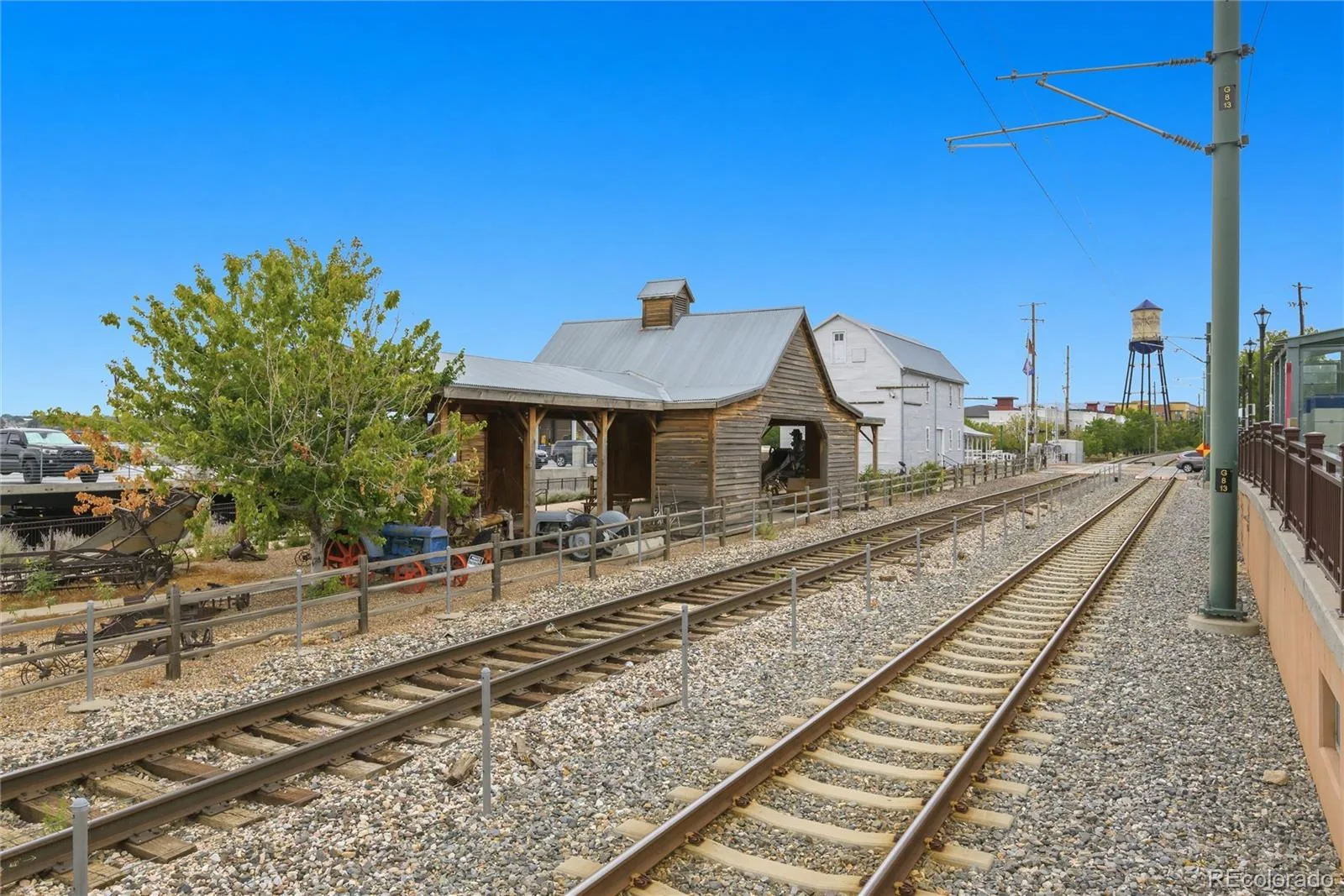 6902 Oak Way Arvada CO 80004 | MLS #REC4344475 08212026005222 1600 49